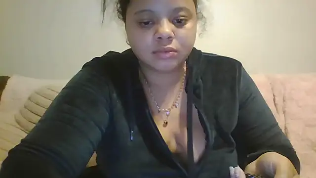 Snapshot of beautylovess chatting on May 27, 7:11 pm beautylovess online show from May 27, 7:11 pm