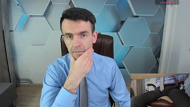 SteveTiger online show from February 10, 9:35 am