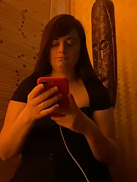 Snapshot of PhotoBabe chatting on February 14, 10:36 pm PhotoBabe online show from February 14, 10:36 pm