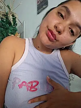 blerstefan1 online show from December 18, 6:36 pm