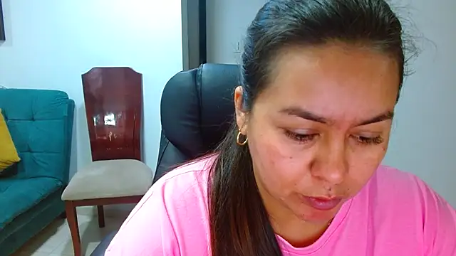 Ixchel Anaid online show from March 10, 11:48 am