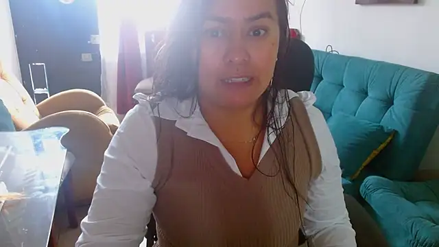 Snapshot of Ixchel_Anaid chatting on April 20, 12:30 pm Ixchel Anaid online show from April 20, 12:30 pm