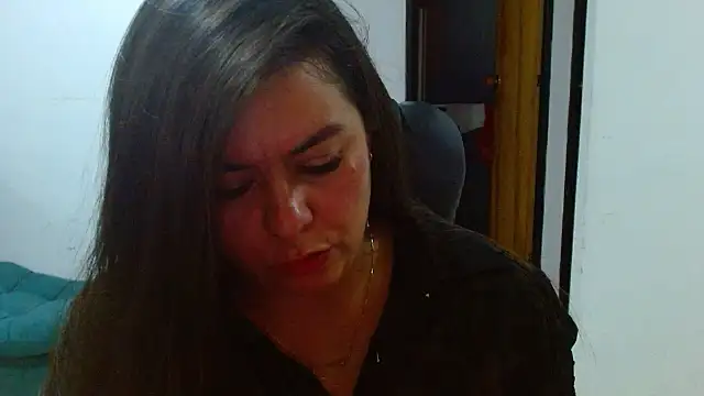 Snapshot of Ixchel_Anaid chatting on April 26, 1:47 am Ixchel Anaid online show from April 26, 1:47 am