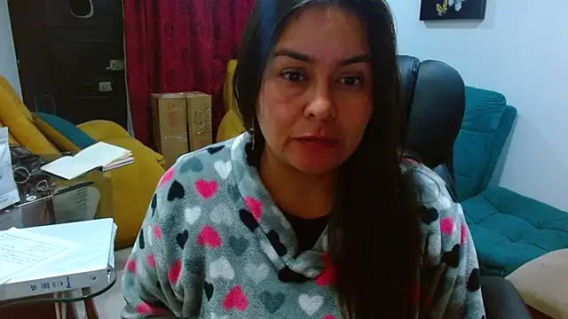Snapshot of Ixchel_Anaid chatting on May 20, 2:18 am Ixchel Anaid online show from May 20, 2:18 am