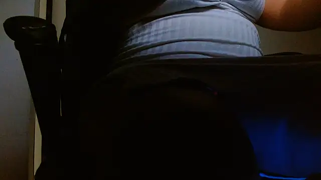 Snapshot of Ixchel_Anaid chatting on June 6, 3:00 am Ixchel Anaid online show from June 6, 3:00 am