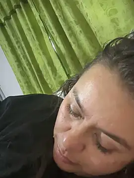 Snapshot of Ixchel_Anaid chatting on June 7, 1:04 pm Ixchel Anaid online show from June 7, 1:04 pm