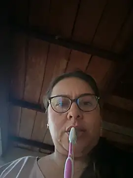 Snapshot of Ixchel_Anaid chatting on June 8, 10:59 am Ixchel Anaid online show from June 8, 10:59 am