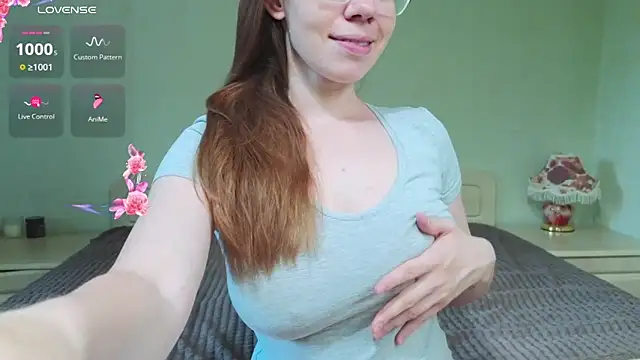Snapshot of FairyTaylor chatting on July 10, 1:47 pm FairyTaylor online show from July 10, 1:47 pm
