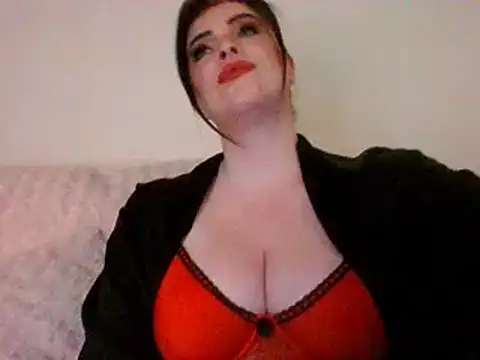 Snapshot of EmilyBlue chatting on December 19, 10:42 pm EmilyBlue online show from December 19, 10:42 pm