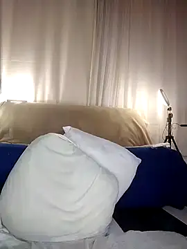 estrella tasty online show from March 12, 1:25 am