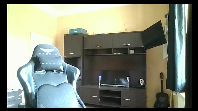 MrWhitePL online show from June 5, 7:25 am