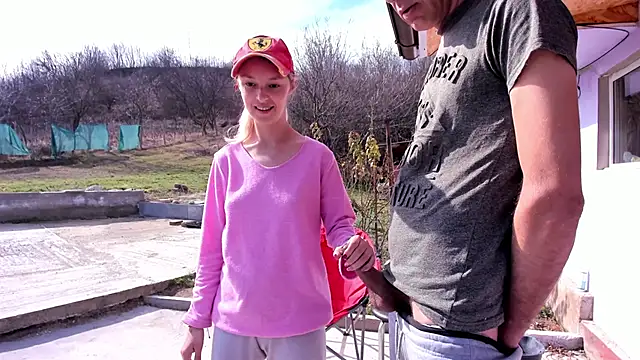 luxurydoll21 online show from March 14, 8:42 am