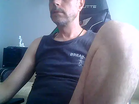 Snapshot of boran34 chatting on July 3, 4:13 pm boran34 online show from July 3, 4:13 pm