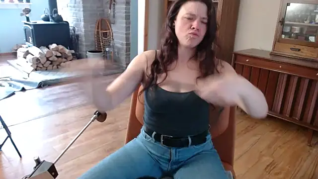 MarcyJones online show from March 5, 11:16 pm