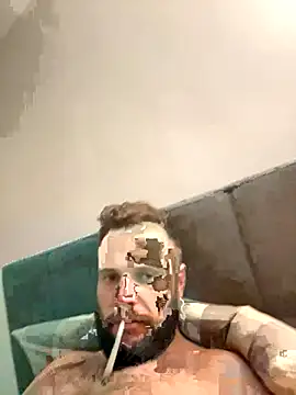 Snapshot of Dirty0892 chatting on October 28, 3:10 am Dirty0892 online show from October 28, 3:10 am