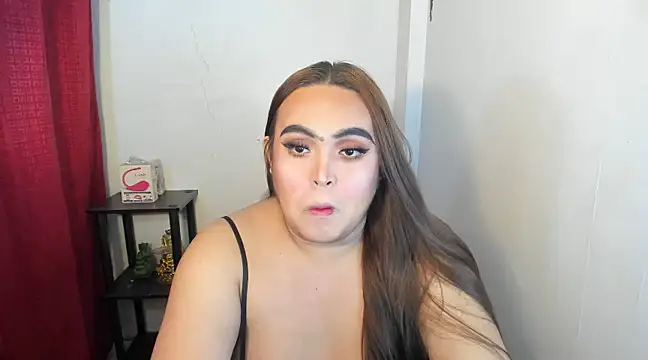 YourGirlfriendMegann online show from January 12, 8:25 pm