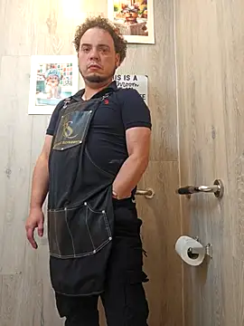 Snapshot of latinoflpr chatting on February 6, 8:34 pm latinoflpr online show from February 6, 8:34 pm