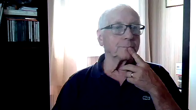 Snapshot of johnjohn622662 chatting on June 18, 1:04 pm johnjohn622662 online show from June 18, 1:04 pm