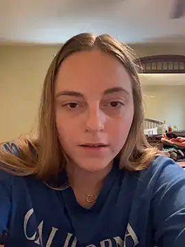 jaseyrae online show from December 13, 7:10 pm