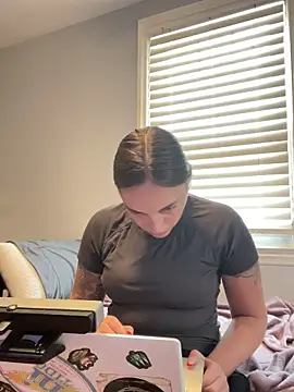 jaseyrae online show from September 11, 4:51 pm