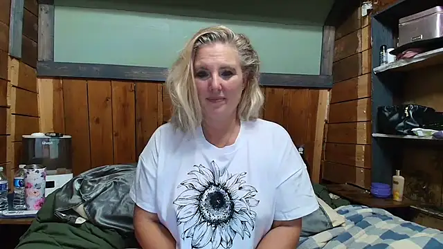 lisaxlovexxx online show from March 20, 4:28 am