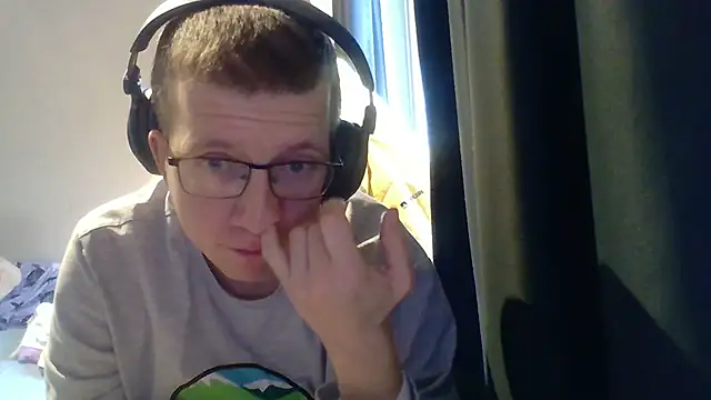 David250692 online show from February 10, 10:52 am