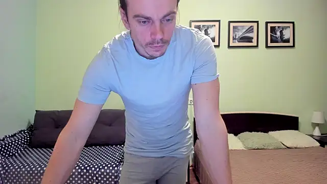 Marrymepls online show from April 18, 2:54 pm