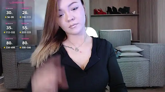 Snapshot of Nyx_Lina chatting on May 13, 4:10 am Nyx Lina online show from May 13, 4:10 am