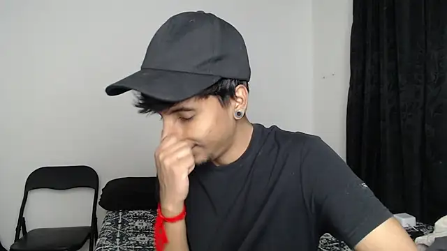 stevenosori online show from November 1, 4:36 am