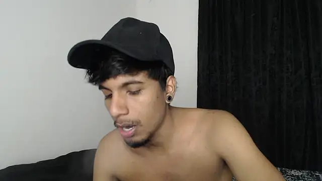 stevenosori online show from November 15, 3:04 am