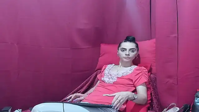 jessystarr online show from March 8, 4:49 am