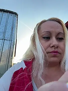 SabinaSweety online show from April 24, 4:31 pm