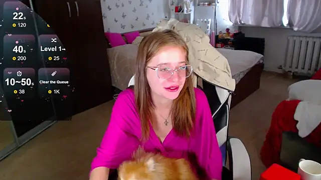 Kira honeyy online show from April 11, 7:45 am