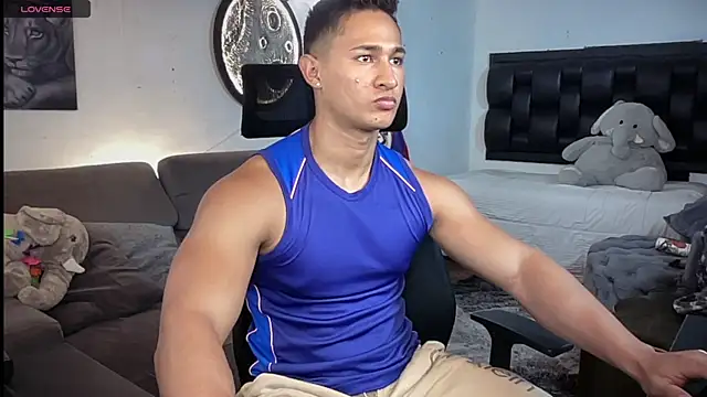 Snapshot of BenjaminCooperk chatting on July 21, 8:38 am BenjaminCooperk online show from July 21, 8:38 am