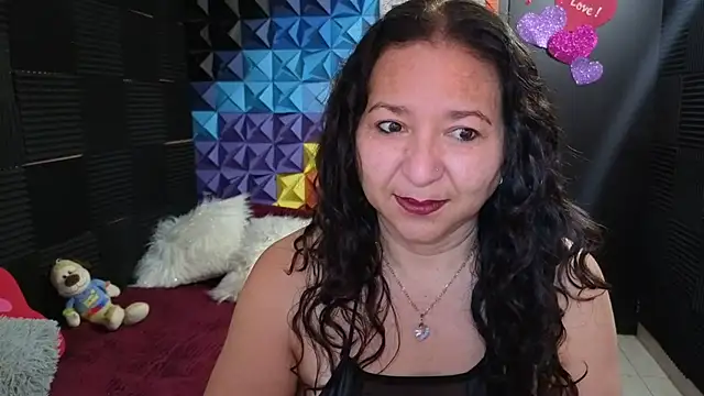 Snapshot of katifoxx chatting on February 27, 3:45 pm katifoxx online show from February 27, 3:45 pm