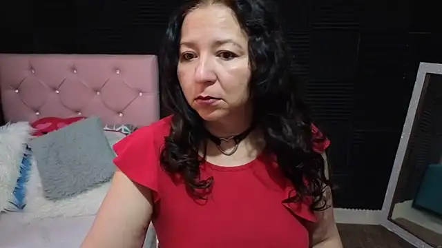 Snapshot of katifoxx chatting on May 13, 3:09 pm katifoxx online show from May 13, 3:09 pm