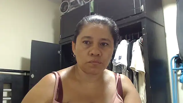 adrixxx38 online show from April 23, 12:56 am