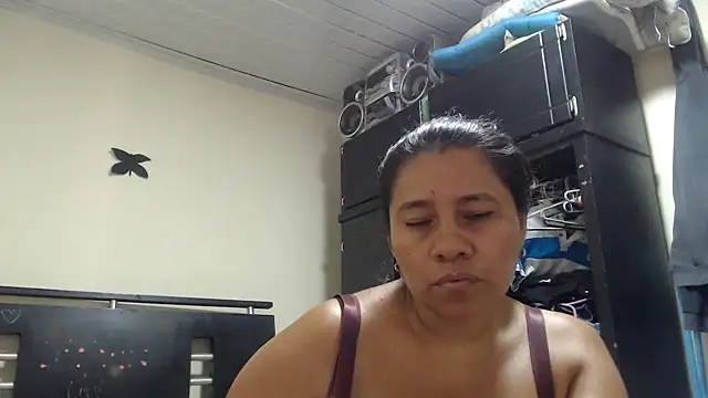 Snapshot of adrixxx38 chatting on May 18, 7:41 pm adrixxx38 online show from May 18, 7:41 pm
