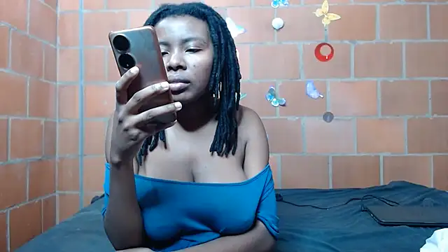 Snapshot of Magaharper10 chatting on July 19, 6:44 pm Magaharper10 online show from July 19, 6:44 pm