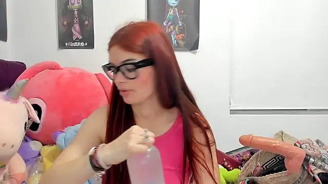 Snapshot of cherry_weet_29 chatting on April 24, 11:29 pm cherry weet 29 online show from April 24, 11:29 pm