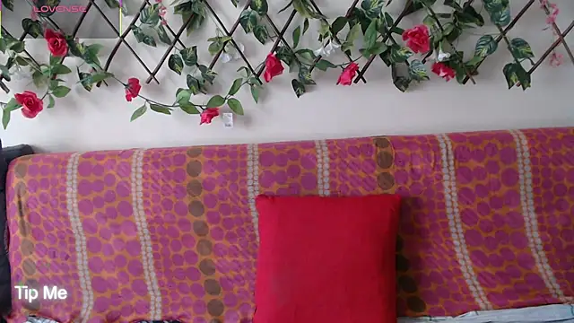 Snapshot of Jack_Emily1 chatting on February 4, 6:47 pm Jack Emily1 online show from February 4, 6:47 pm