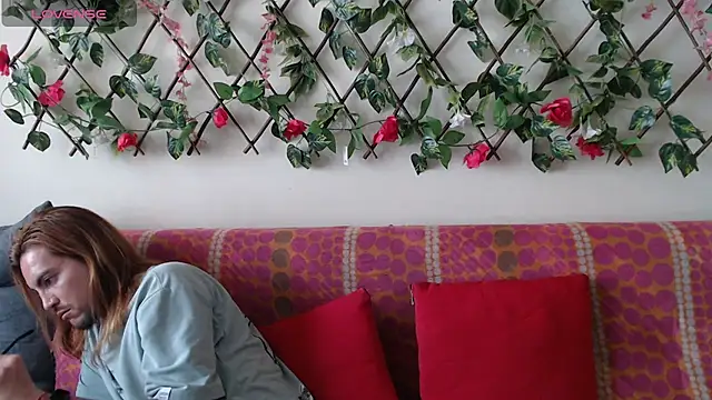 Snapshot of Jack_Emily1 chatting on April 28, 7:52 pm Jack Emily1 online show from April 28, 7:52 pm
