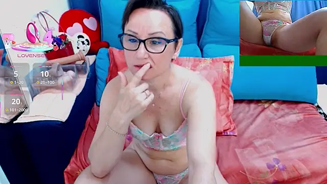 Snapshot of SexyNicolleX chatting on May 8, 3:23 am SexyNicolleX online show from May 8, 3:23 am