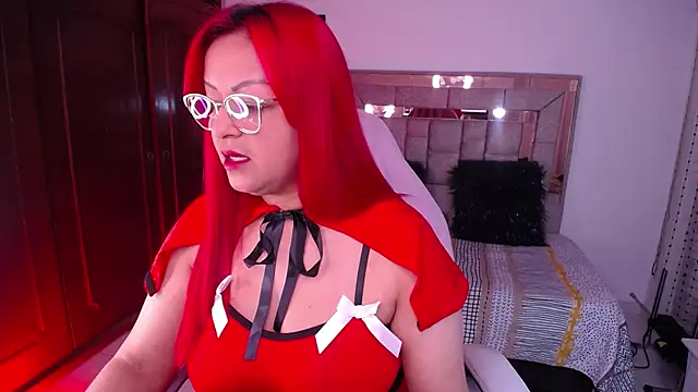 salomecastro  online show from October 27, 2:48 am