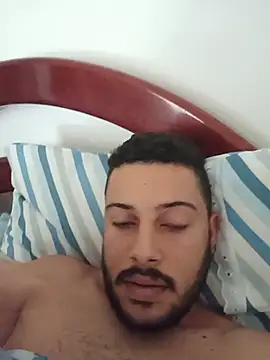 Snapshot of AzureKnee chatting on July 21, 2:52 pm AzureKnee online show from July 21, 2:52 pm