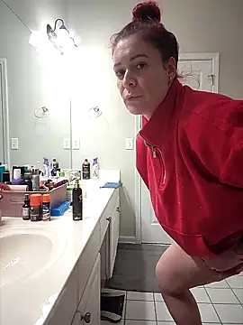 HollyTattoo online show from February 12, 2:56 pm