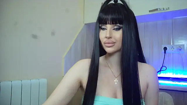 Snapshot of Lady_Joli chatting on June 24, 4:17 pm Lady Joli online show from June 24, 4:17 pm