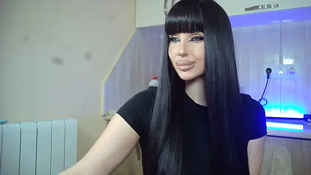 Snapshot of Lady_Joli chatting on July 22, 3:26 pm Lady Joli online show from July 22, 3:26 pm