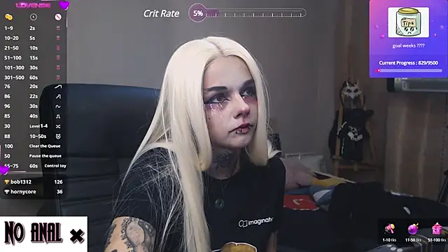 Snapshot of Dark__Elf chatting on December 13, 1:04 am Dark Elf online show from December 13, 1:04 am