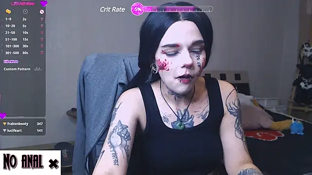 Snapshot of Dark__Elf chatting on December 22, 1:45 am Dark Elf online show from December 22, 1:45 am
